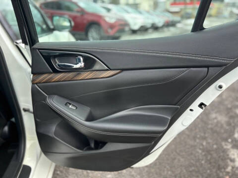 2017 Nissan Maxima Platinum