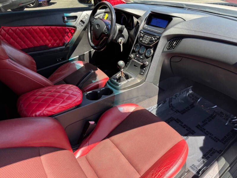 2013 Hyundai Genesis Coupe 2.0T
