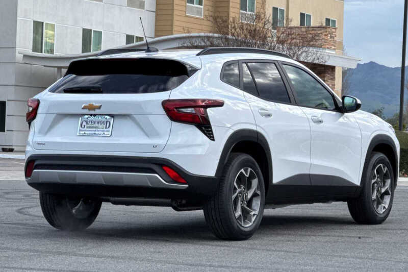 2026 Chevrolet Trax LT