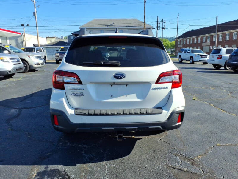 2019 Subaru Outback 2.5i Premium