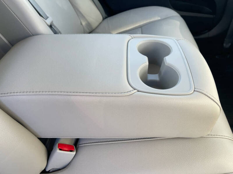 2016 Toyota Avalon XLE Premium