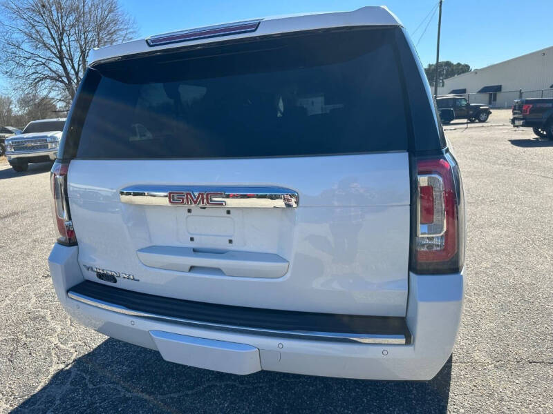 2017 GMC Yukon XL Denali