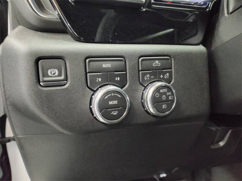 2026 GMC Sierra 1500 Elevation Standard