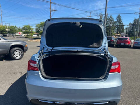 2013 Chrysler 200 LX