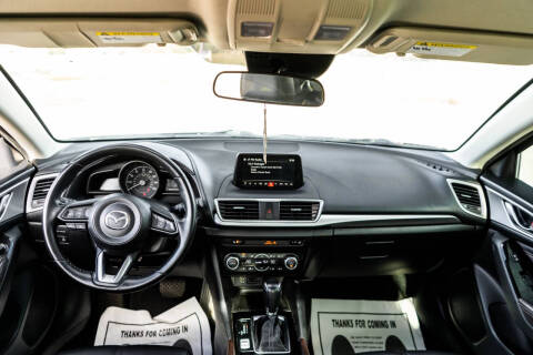 2018 Mazda MAZDA3 Touring