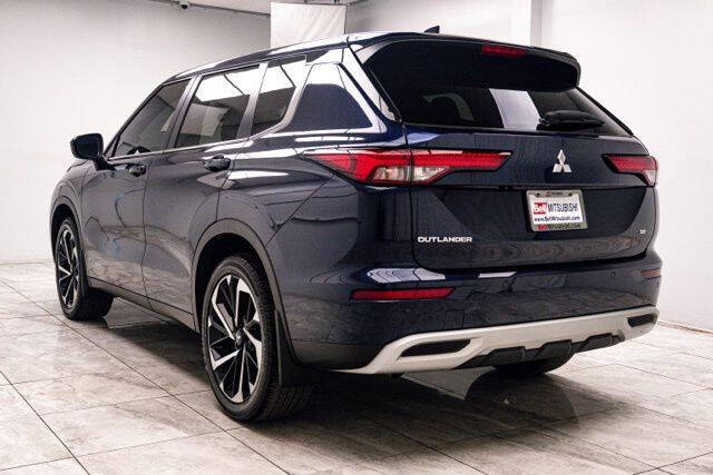 2024 Mitsubishi Outlander SE