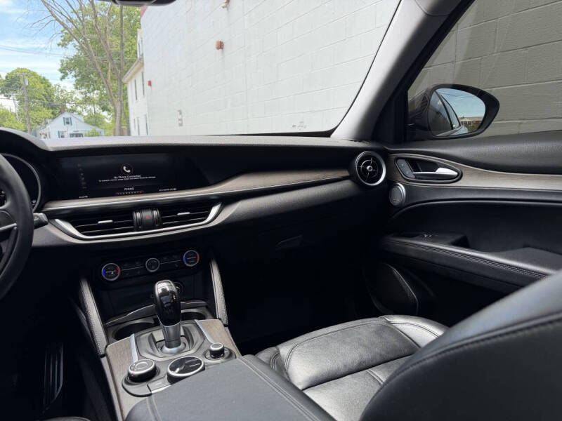 2018 Alfa Romeo Stelvio Ti