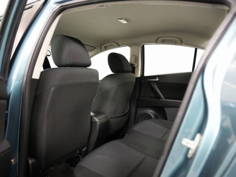 2010 Mazda MAZDA3 i Touring