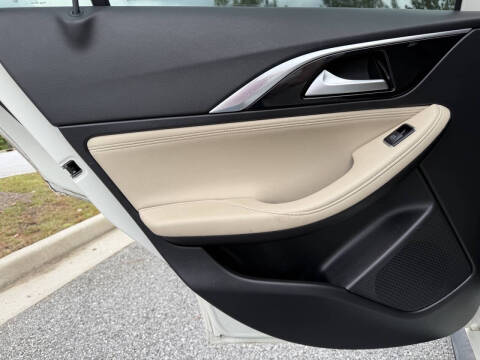 2018 Infiniti QX30 Luxe