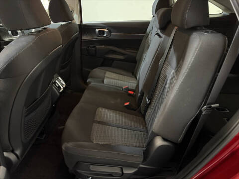 2023 Kia Sorento LX