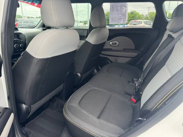 2016 Kia Soul +