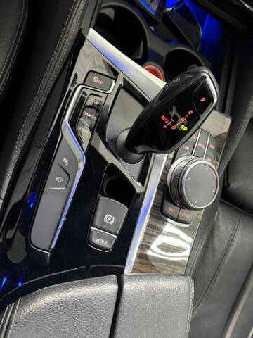 2018 BMW 5 Series 540i