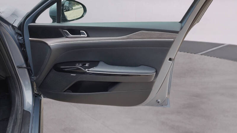 2023 Kia K5 EX