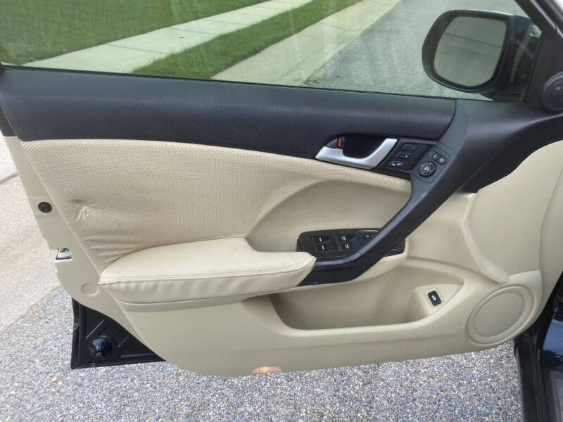 2013 Acura TSX Base photo 8