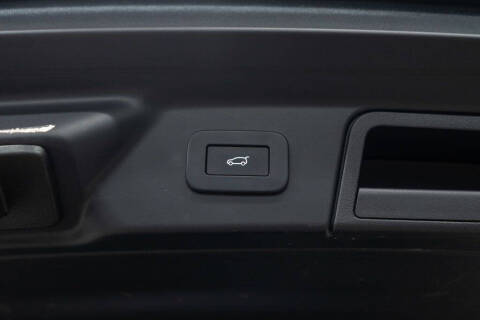 2023 Land Rover Range Rover Velar P250 R-Dynamic S