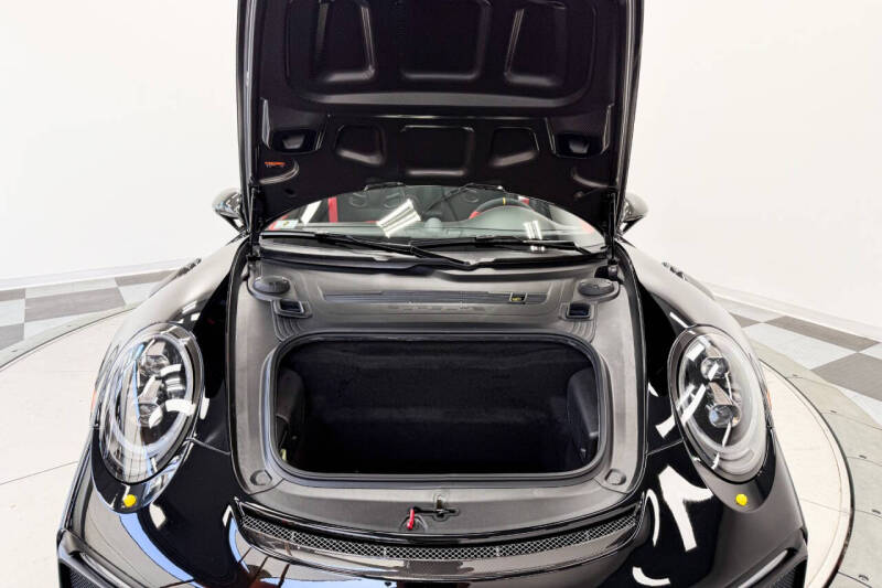 2018 Porsche 911 GT2 RS