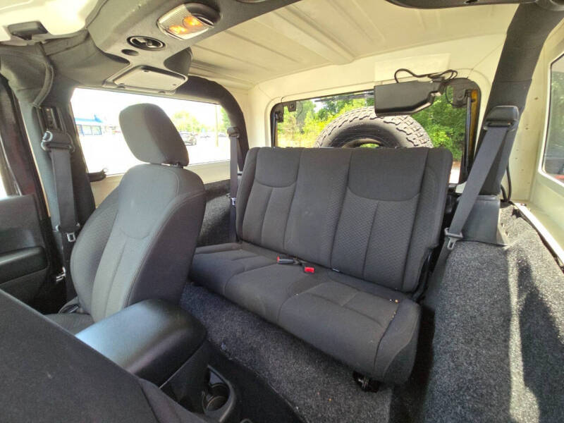 2017 Jeep Wrangler Willys Wheeler