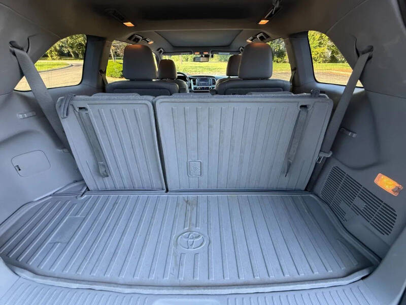 2016 Toyota Highlander