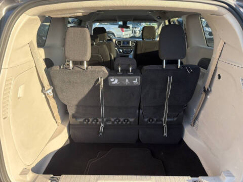 2017 Chrysler Pacifica Touring
