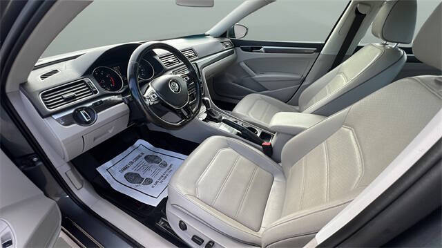 2017 Volkswagen Passat 1.8T SE