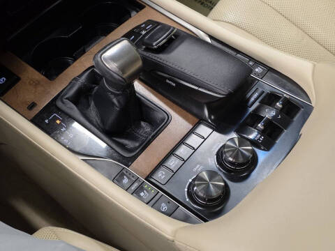 2017 Lexus LX 570