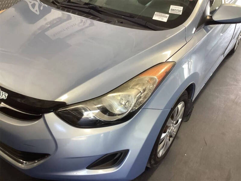 2012 Hyundai Elantra