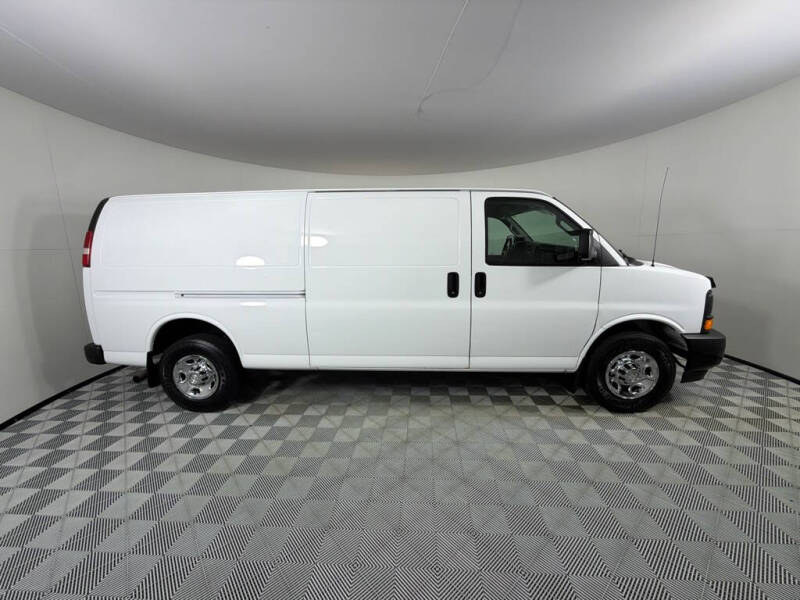 2017 Chevrolet Express 3500