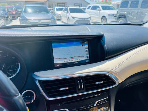 2017 Infiniti QX30 Luxury