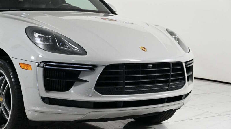 2021 Porsche Macan Turbo