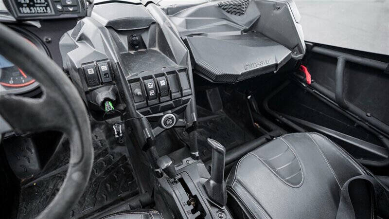 2017 Can-Am Maverick X3