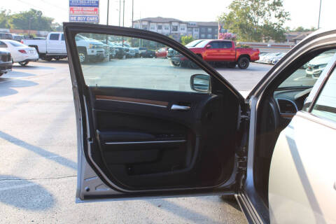 2017 Chrysler 300 C Platinum