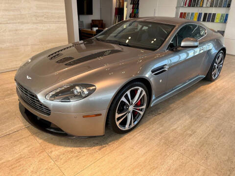 2011 Aston Martin V12 Vantage