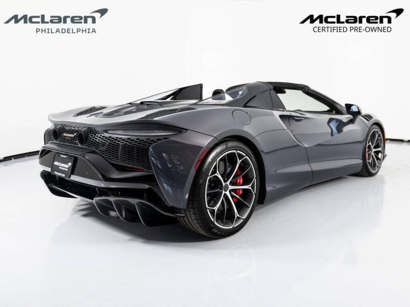 2025 McLaren Artura Spider