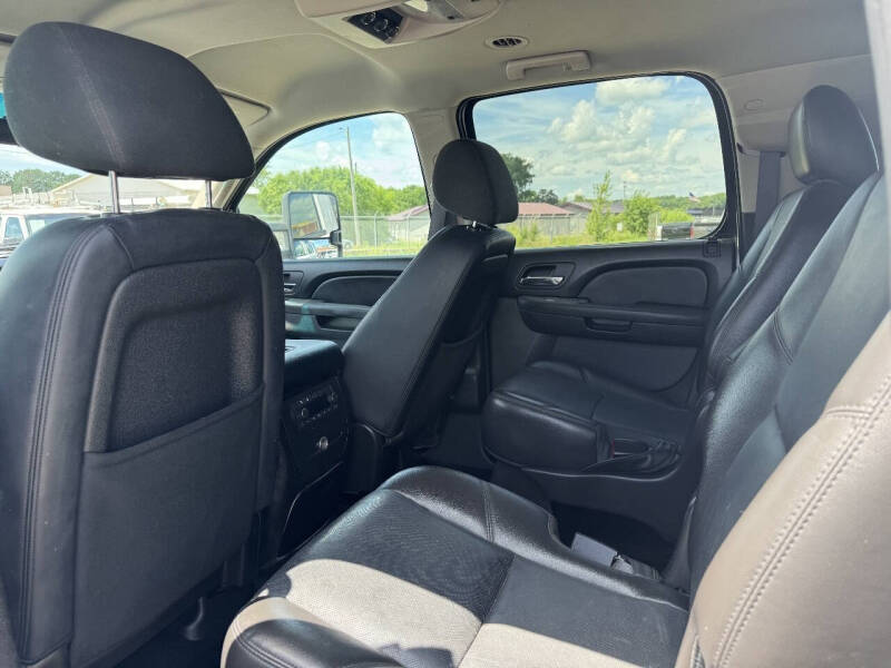 2012 Chevrolet Suburban Fleet 2500