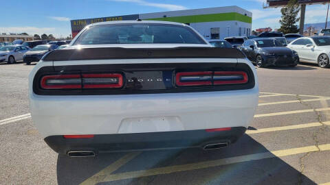 2023 Dodge Challenger SXT