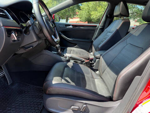 2017 Volkswagen Jetta 2.0T GLI