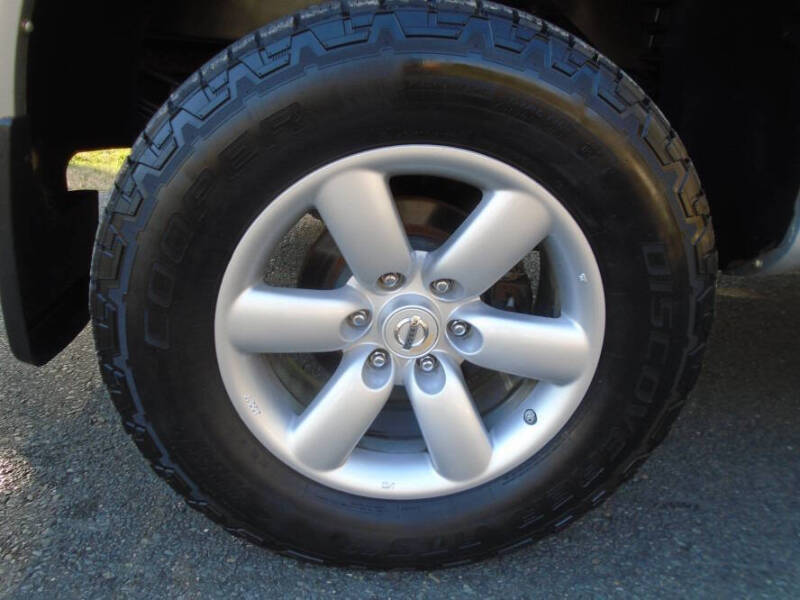 2012 Nissan Titan SV