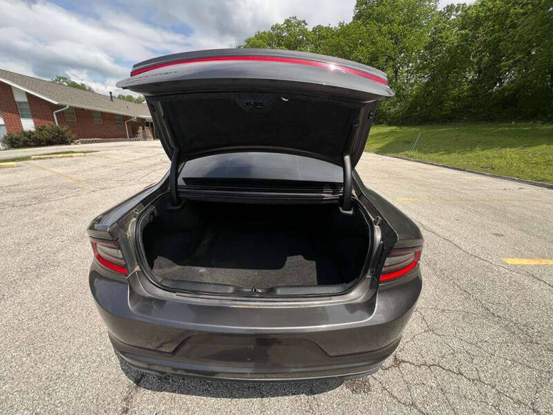 2015 Dodge Charger SE