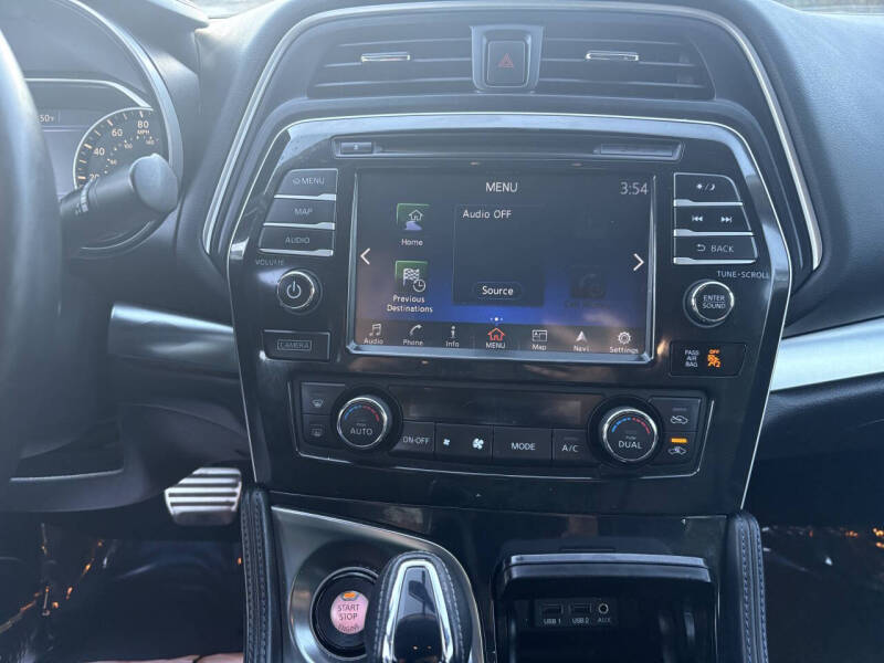 2017 Nissan Maxima 3.5 SR