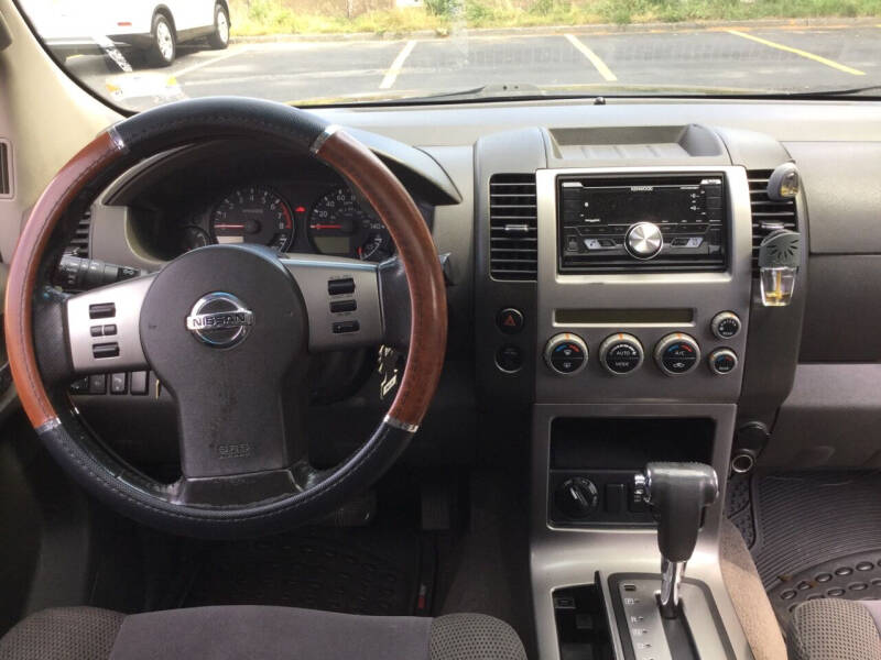 2006 Nissan Pathfinder SE