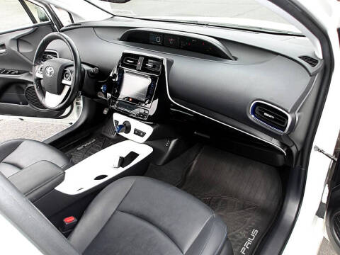 2016 Toyota Prius Four Touring