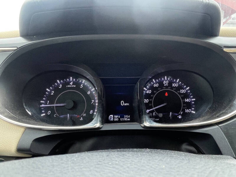 2013 Toyota Avalon XLE