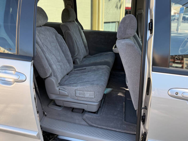 2003 Mazda MPV LX-SV
