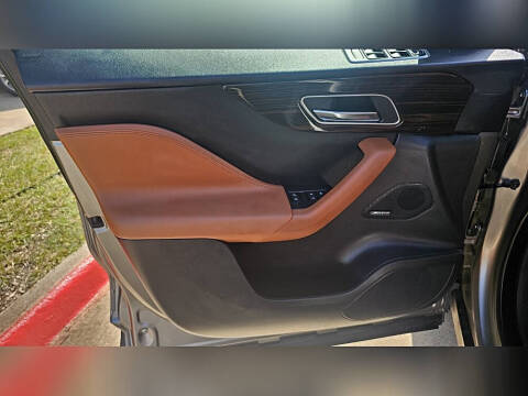 2018 Jaguar F-PACE 30t Portfolio