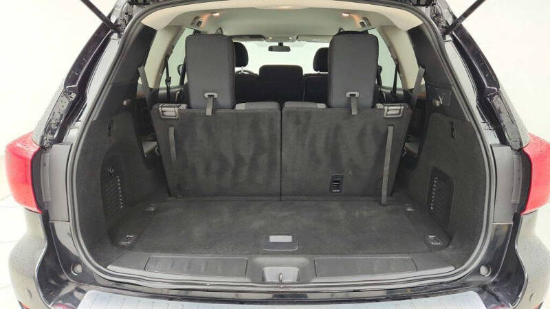 2020 Nissan Pathfinder S