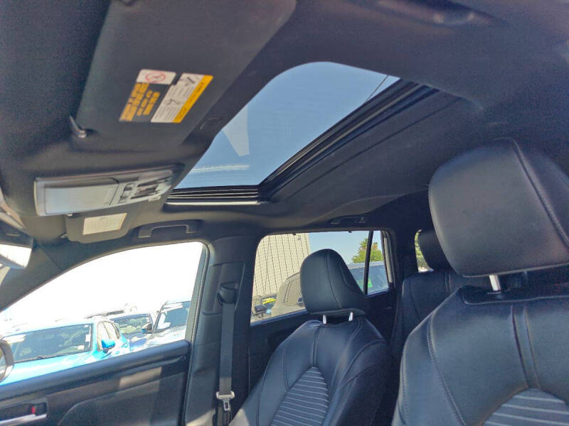 2025 Toyota Highlander XSE