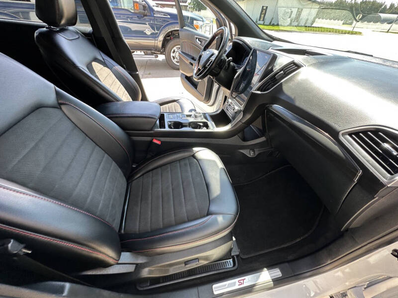 2022 Ford Edge ST-Line