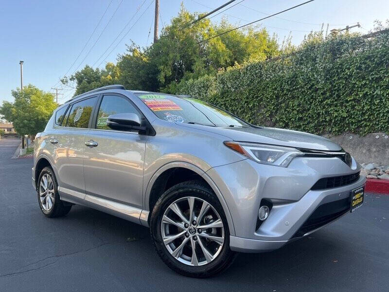2017 Toyota RAV4 Platinum