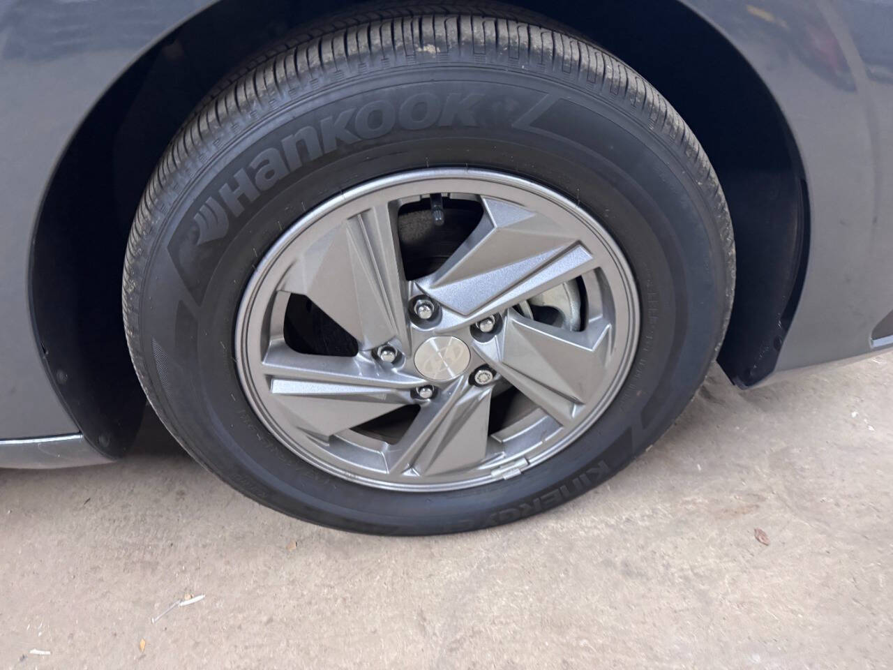 2024 Hyundai Elantra 30