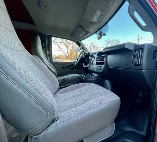 2018 GMC Savana 2500